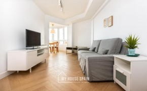MyHouseSpain - Primera línea de playa con parking